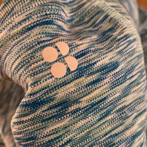 Small Sweaty Betty blue and green outdoor technical wear sweatshirt - Picture 5 of 6